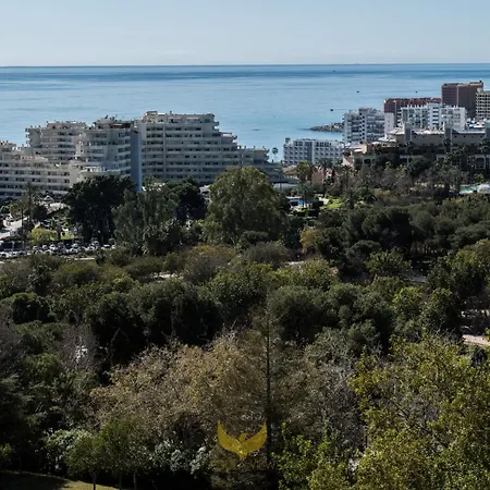 Aguila Views Apartment